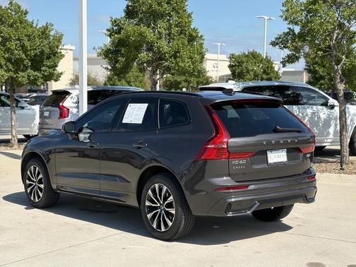 2025 Volvo XC60 B5 AWD