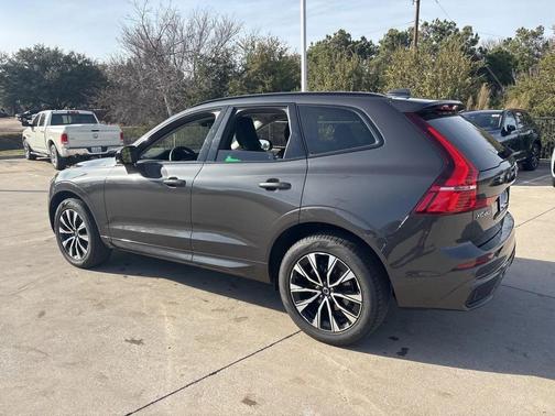 2025 Volvo XC60 B5 AWD