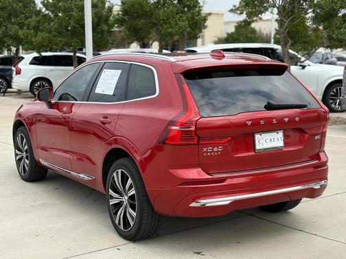 2023 Volvo XC60 B5 Ultimate Bright Theme