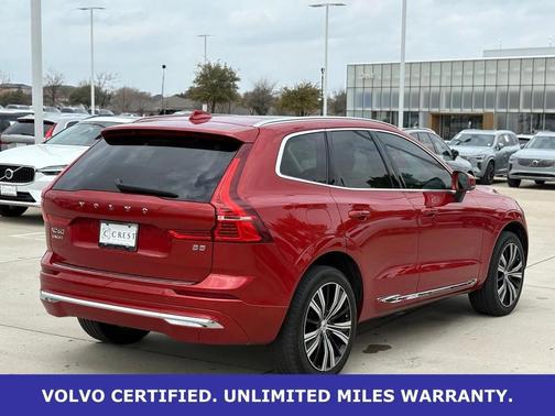 2023 Volvo XC60 B5 Ultimate Bright Theme