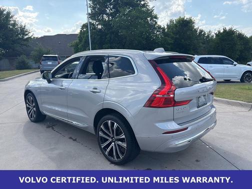 Silver Dawn Metallic 2023 Volvo XC60 B5 Ultimate Bright Theme