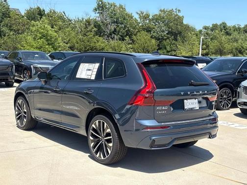 2026 Volvo XC60 B5 Ultra