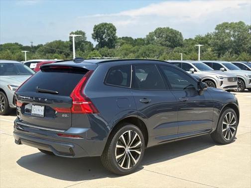 2025 Volvo XC60 B5 Ultra
