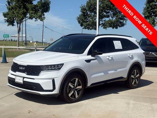 Glacial White Pearl 2022 Kia Sorento S