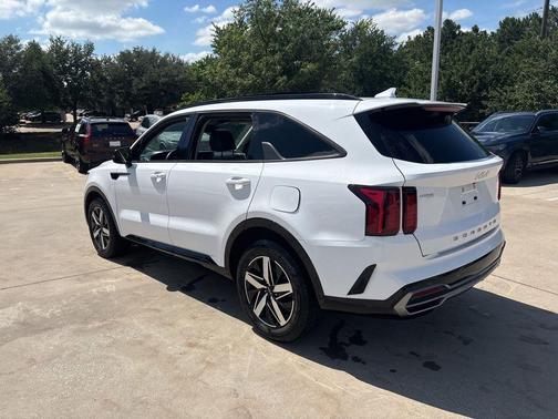 Glacial White Pearl 2022 Kia Sorento S