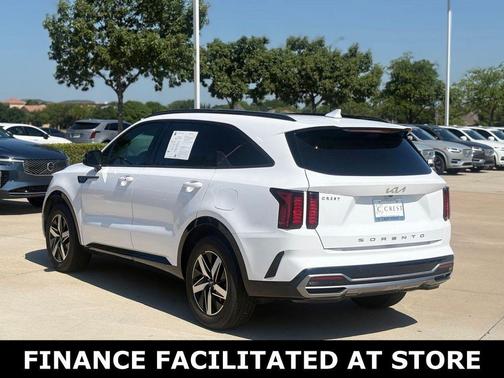 Glacial White Pearl 2022 Kia Sorento S