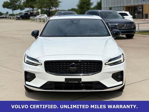 Crystal White Metallic 2024 Volvo S60 B5 Plus Black Edition