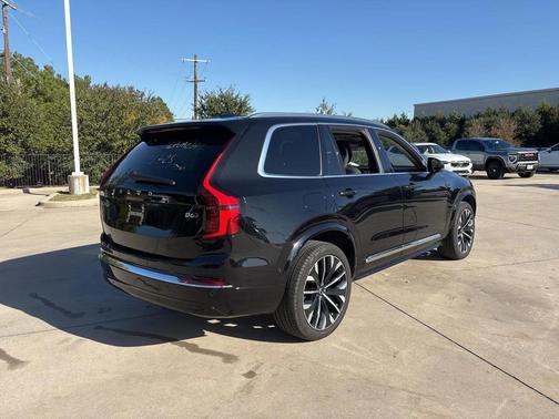 2025 Volvo XC90 B6 Plus 7-Seater