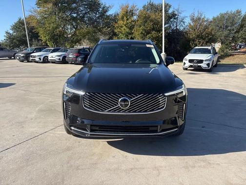 2025 Volvo XC90 B6 Plus 7-Seater