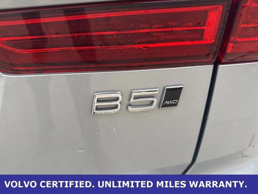 2025 Volvo XC60 B5 Plus