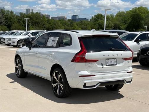 2025 Volvo XC60 Plug-In Hybrid T8 Ultra