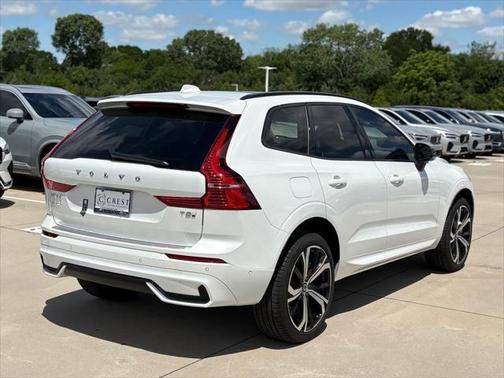 2025 Volvo XC60 Plug-In Hybrid T8 Ultra
