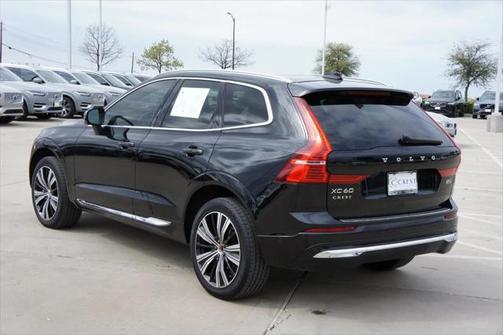2022 Volvo XC60 B5 Inscription