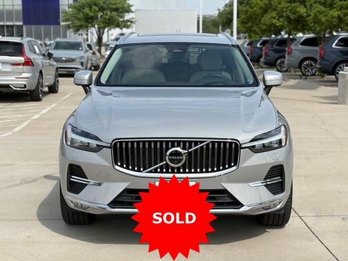 Silver Dawn Metallic 2023 Volvo XC60 B5 Ultimate Bright Theme
