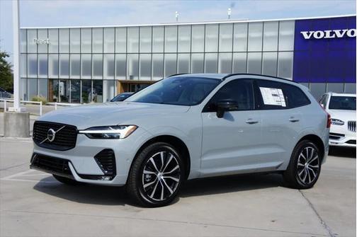 2025 Volvo XC60 B5 Plus