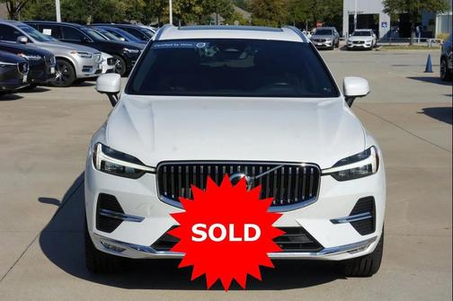 2023 Volvo XC60 B5 Plus Bright Theme