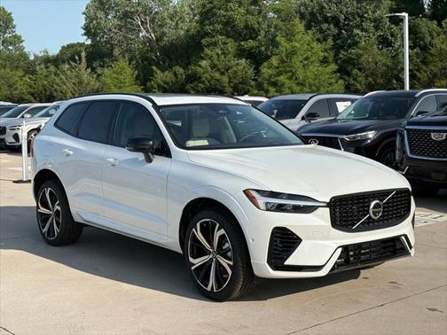 2025 Volvo XC60 Plug-In Hybrid T8 Ultra