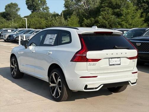 2025 Volvo XC60 Plug-In Hybrid T8 Ultra