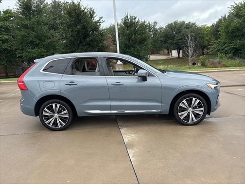2022 Volvo XC60 B5 Inscription
