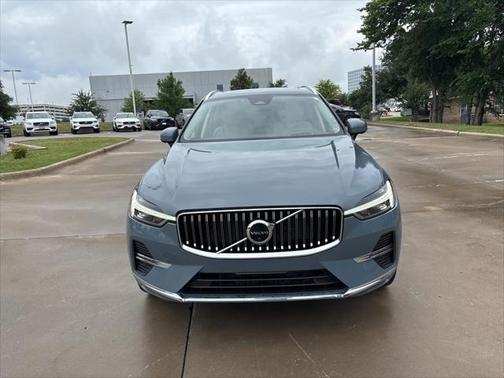 2022 Volvo XC60 B5 Inscription