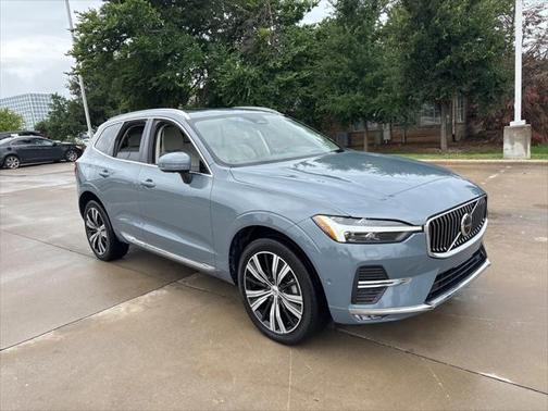 2022 Volvo XC60 B5 Inscription