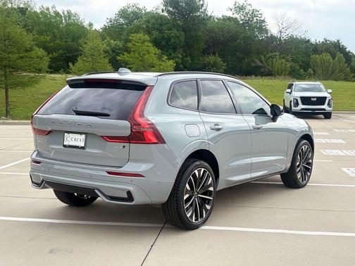 Vapour Grey 2026 Volvo XC60 B5 Ultra