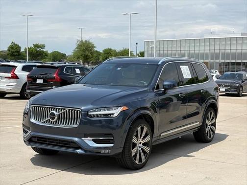 2022 Volvo XC90 T6 Inscription