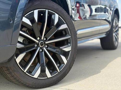 2025 Volvo XC90 Plug-In Hybrid T8 (2025.5) Plus 7-Seater