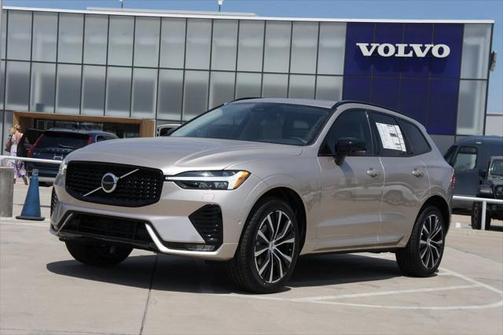 2025 Volvo XC60 B5 Plus