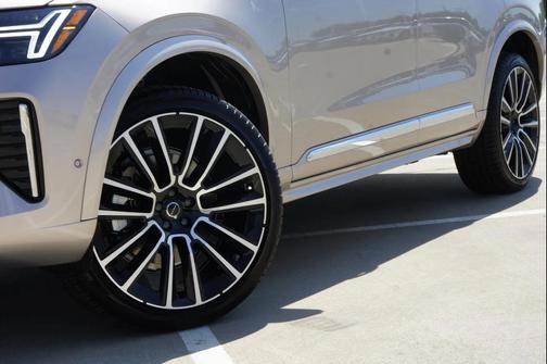 2026 Volvo XC90 B5 Plus 7-Seater