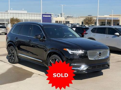 2023 Volvo XC90 B5 Plus