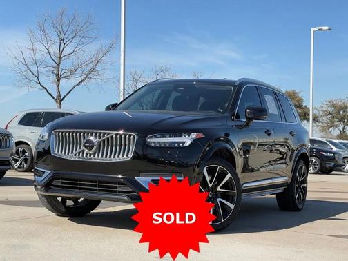 2023 Volvo XC90 B5 Plus