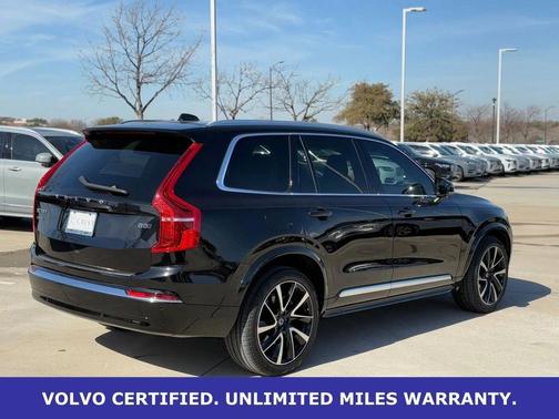 2023 Volvo XC90 B5 Plus