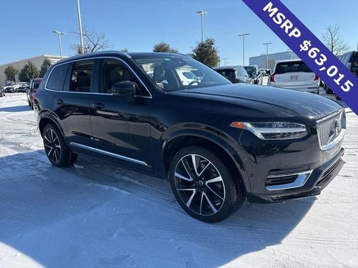 2023 Volvo XC90 B5 Plus