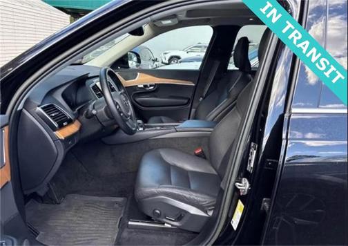 2023 Volvo XC90 B5 Plus