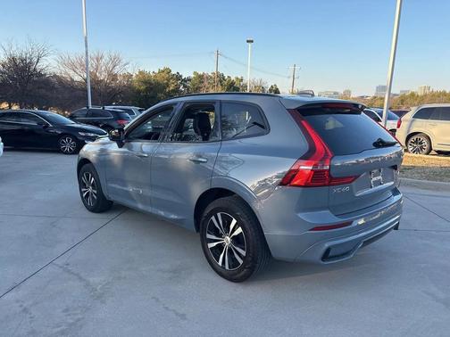2024 Volvo XC60 B5 AWD