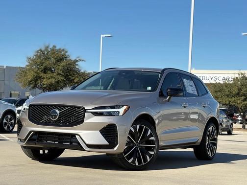 2026 Volvo XC60 Plug-In Hybrid T8 Ultra