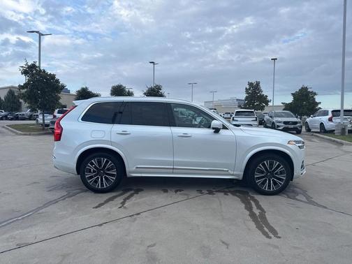 2022 Volvo XC90 Recharge Plug-In Hybrid T8 Inscription Expression 6 Passenger