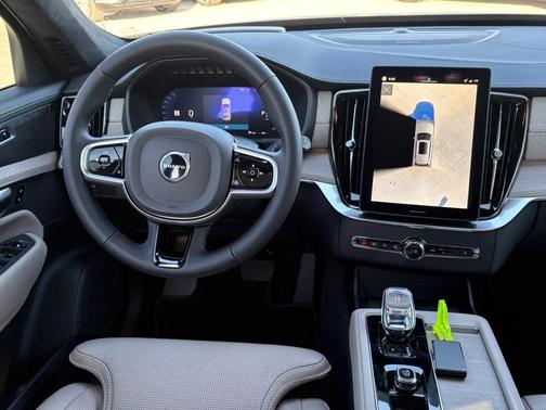 2026 Volvo XC90 B5 Ultra 7-Seater