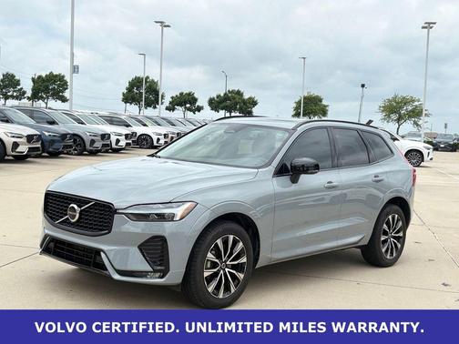 Vapour Grey Metallic 2025 Volvo XC60 B5 AWD