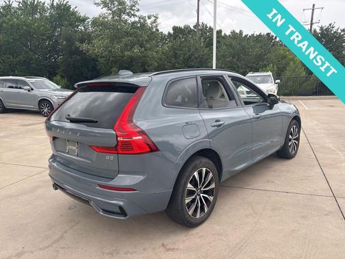 Thunder Gray Metallic 2023 Volvo XC60 B5 Plus Dark Theme