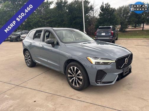Thunder Gray Metallic 2023 Volvo XC60 B5 Plus Dark Theme