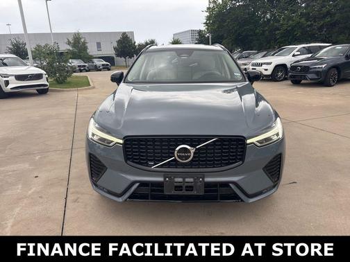 Thunder Gray Metallic 2023 Volvo XC60 B5 Plus Dark Theme