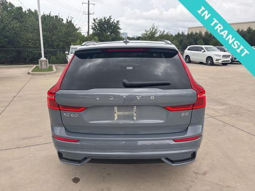 Thunder Gray Metallic 2023 Volvo XC60 B5 Plus Dark Theme