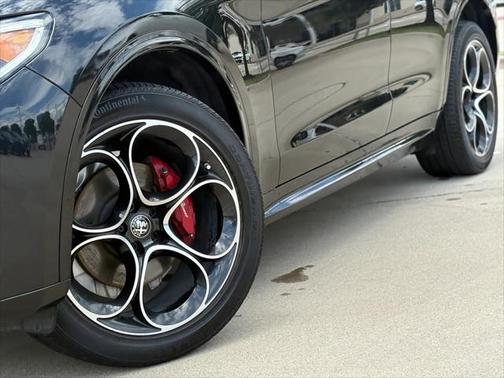 2022 Alfa Romeo Stelvio Veloce