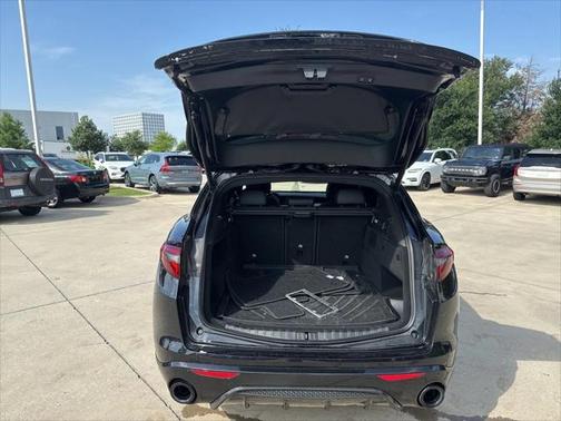 2022 Alfa Romeo Stelvio Veloce