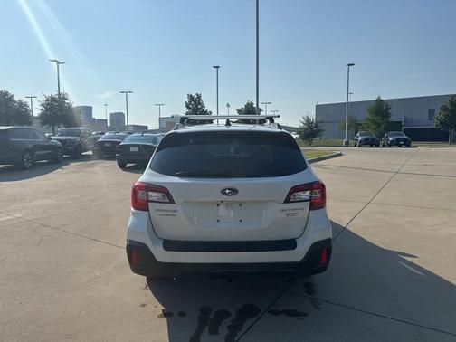 2018 Subaru Outback 3.6R Touring