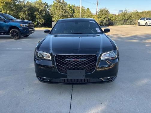 2022 Chrysler 300 S