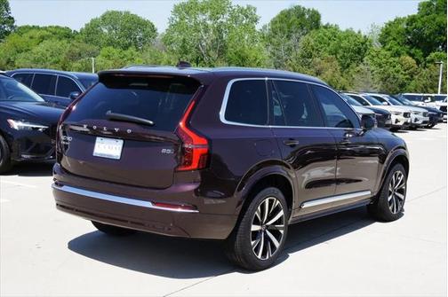 2025 Volvo XC90 B5 (2025.5) Core