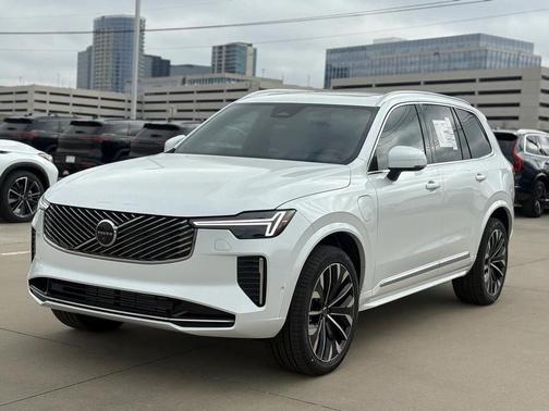 2026 Volvo XC90 Plug-In Hybrid T8 Plus 7-Seater